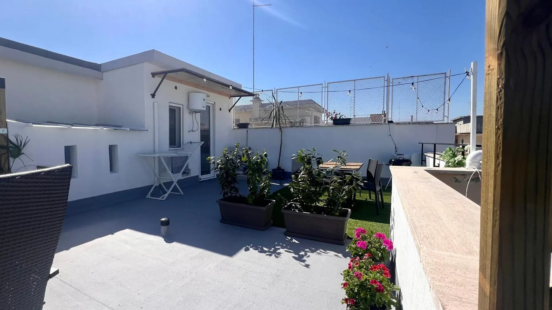 Ferienwohnung Attic8 Bari Italien